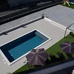 Luni With Private Heated Pool Villa *