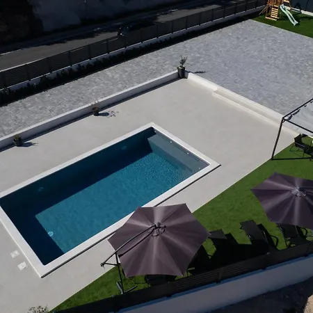 Luni With Private Heated Pool Willa *