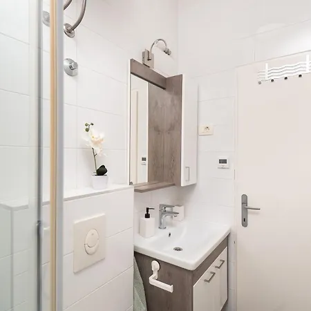 Villa Luni With Private Heated Pool Brodarica (Sibenik-Knin)