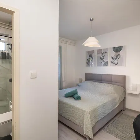 Luni With Private Heated Pool Brodarica (Sibenik-Knin)