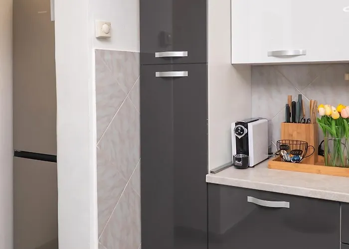 Luni With Private Heated Pool Vila Brodarica (Sibenik-Knin)