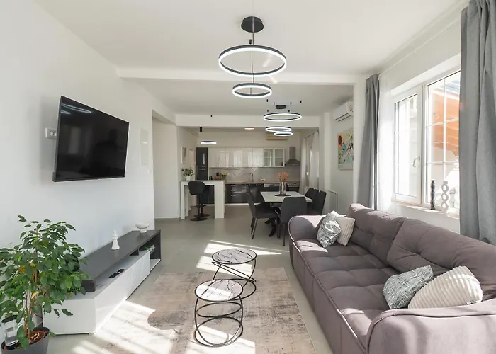 Vila Luni With Private Heated Pool Brodarica (Sibenik-Knin)