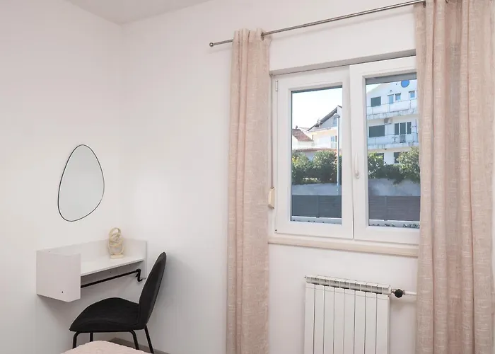 Vila Luni With Private Heated Pool