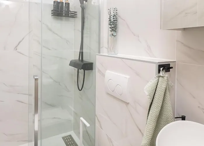 Vila Luni With Private Heated Pool *